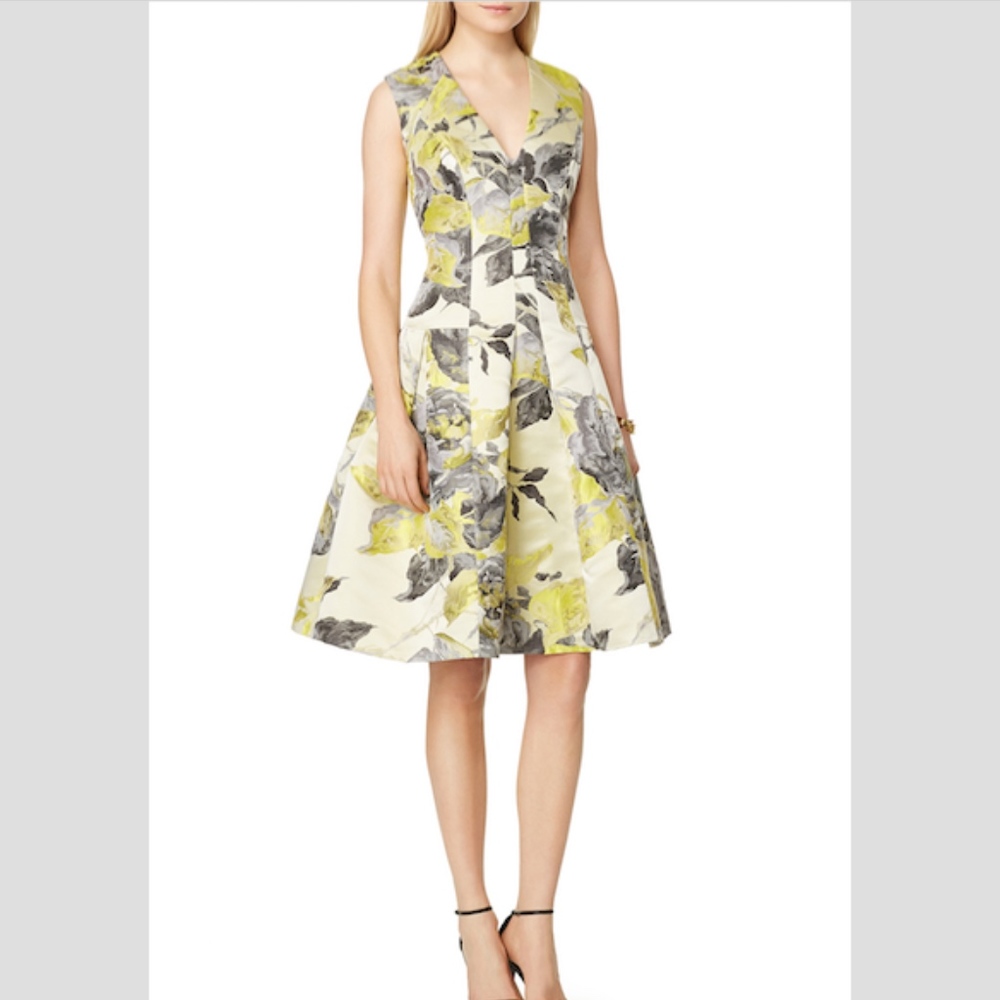 CARMEN MARC VALVO Knee Length JACQUARD DRESS - Size 6